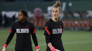 Las futbolistas de EE.UU. exigen medidas tras informe sobre abusos en la liga