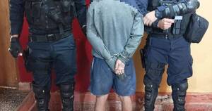 La Nación / Limpiavidrios atacó con un puñal a un policía en San Lorenzo