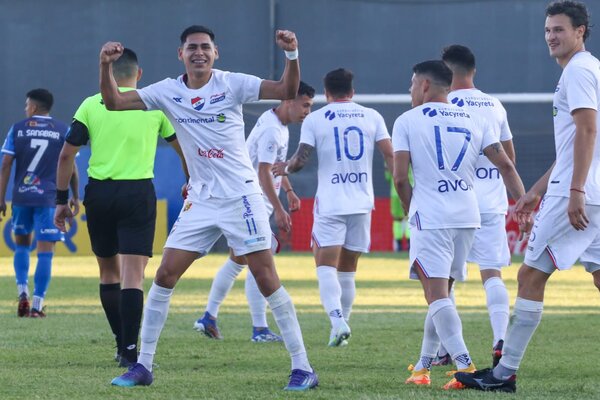 Nacional y Cerro Porteño se mantienen cabeza a cabeza | OnLivePy