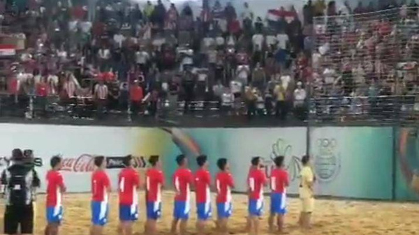 Crónica / [VIDEO] ¡Emotivo! Momentazo antes de la goleada de Paraguay sobre Argentina