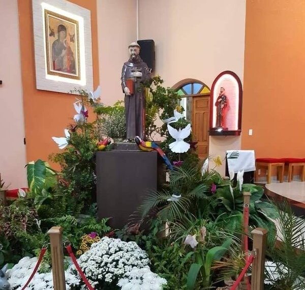 Cuasiparroquia San Francisco de Asís del barrio María Victoria de fiesta patronal - Radio Imperio