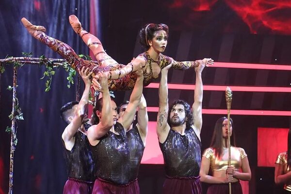 Joha abrió la noche con una espectacular presentación | Telefuturo