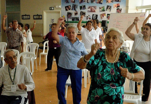 Preparan fiesta para abuelitos del kilómetro 12 de CDE - La Clave