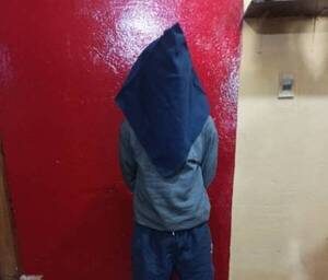 Crónica / Limpiavidrios le aplicó una estocada en la mano a un poli