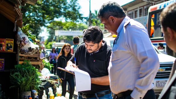 Notifican a vendedores para liberar franja de dominio - San Lorenzo Hoy