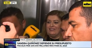 Quiñónez se escuda en sus guardias para evitar responder a la prensa