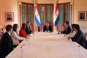 Enviados de la Uncac visitan Paraguay para verificar cumplimiento de recomendaciones anticorrupción - Revista PLUS