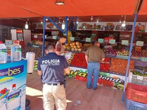 Realizan control de locales de comercialización de productos frutihortícolas - Policiales - ABC Color
