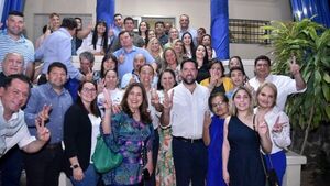 Fleitas y Balmelli inauguran PC en Asunción