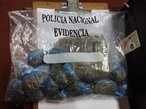 Detienen a una mujer que llevaba marihuana en un bolsón - ABC en el Este - ABC Color