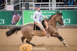 Carlota, la joven paraguaya de 13 años que domina el caballo e hizo historia en el mundial de Criollos