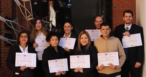 La Nación / Entregarán 480 certificados de capacitación a personas con discapacidad y sus familiares