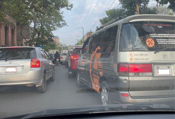 ¡Caótico tránsito! PMT pide paciencia, patriotismo y salir 20 minutos antes - Megacadena — Últimas Noticias de Paraguay