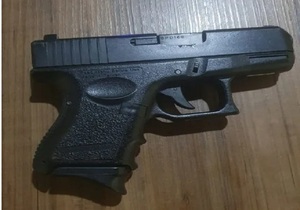 CDE: Intentó asaltar un local con arma de juguete y fue detenido | Noticias Paraguay