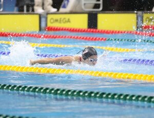 Luana Alonso clasifica a la final en los 200 metros estilo mariposa