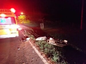 Joven motociclista fallece en accidente en acceso Yaguarón -Pirayú - Policiales - ABC Color