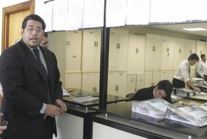 Juez pide retirar fueros al defensor - Nacionales - ABC Color