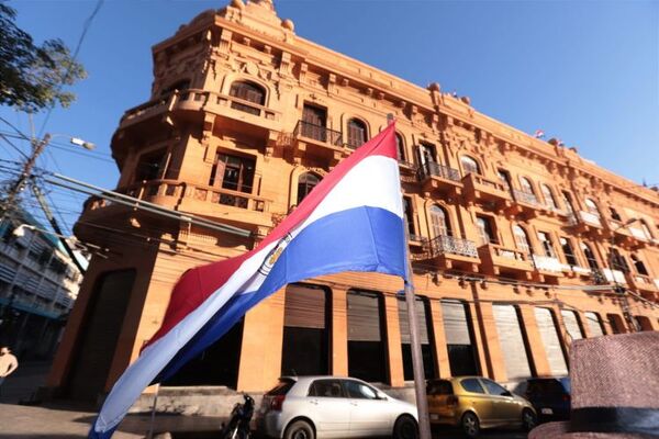 Hacienda transfirió G. 1,68 billones a las gobernaciones y municipios en lo que va del año