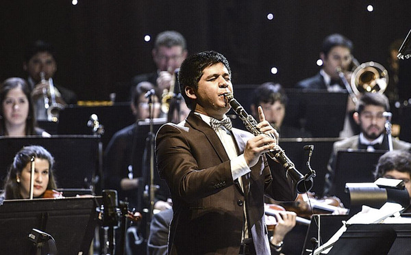 Músico de la OSN brindará conciertos en encuentro brasilero de clarinetistas - .::Agencia IP::.