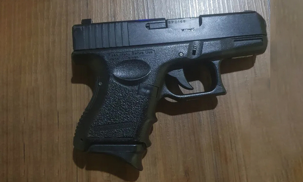 Arrestan a motochorro que robaba con pistola de juguete frente a un colegio - OviedoPress
