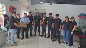 Donaron compu a comisaría como agradecimiento por frustrar robo