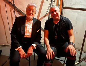 Arpista paraguayo Víctor Espínola comparte con Plácido Domingo y se prepara para abrir el show de Gipsy Kings  - Música - ABC Color