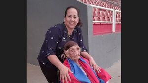 A sus 101 años, abuela cumple su sueño de conocer la Nueva Olla