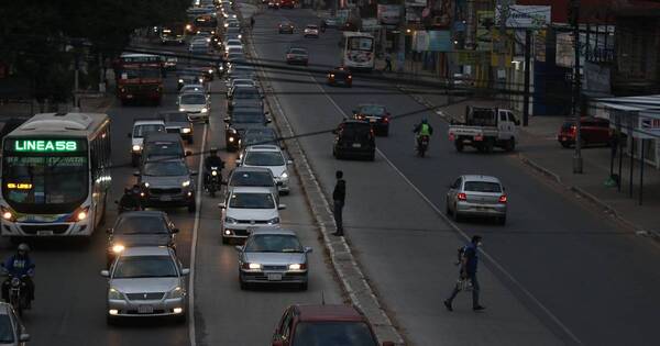 La Nación / Aumenta frecuencia de buses a la noche