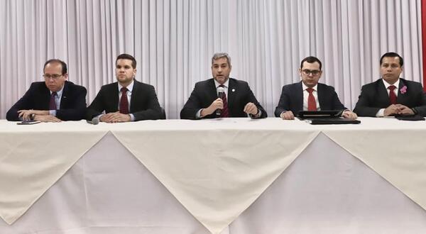 Mario Abdo Benítez veta millonaria compensación a exobreros de Itaipu - La Clave