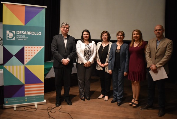 Entregan diplomas de Planificación y Regulación del Desarrollo Territorial Metropolitano | 1000 Noticias