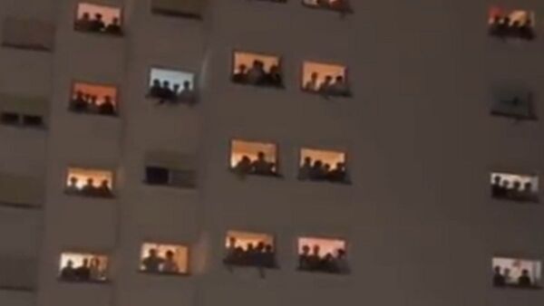 Escándalo por los gritos machistas en colegio universitario de Madrid
