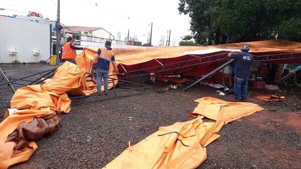 Temporal destruyó vacunatorio del Hospital de Villa Elisa - Nacionales - ABC Color