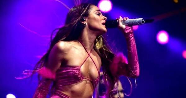 Crónica / "Que los envidiosos se vayan pal...", el grito de Tini en pleno show