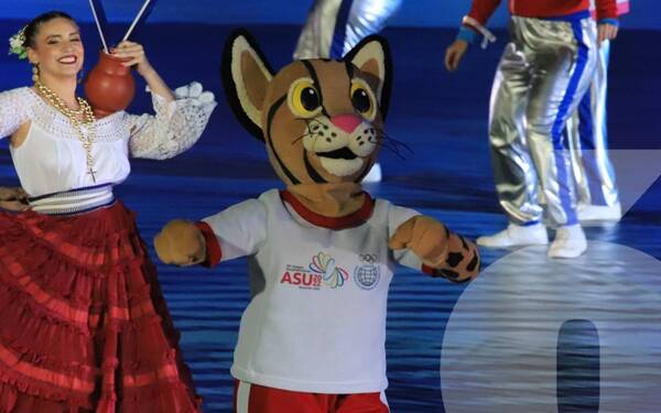 Crónica / Tiríka medalla de oro: ¡Fue elegida como la mejor mascota de la historia!