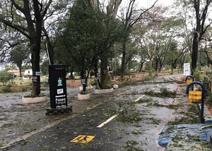 Diario HOY | Paseo Parque de Villa Elisa, clausurado tras destrozos causados por la tormenta