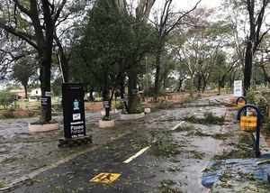 Diario HOY | Paseo Parque de Villa Elisa, clausurado tras destrozos causados por la tormenta