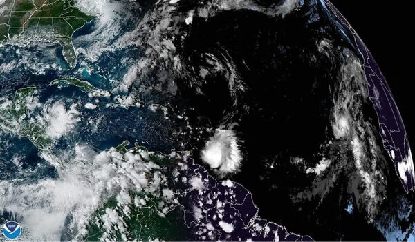 Potencial tormenta tropical Trece amenaza el Caribe y puede ser huracán - Mundo - ABC Color