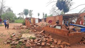 Temporal deja a varias familias sin vivienda en San Pedro - Nacionales - ABC Color