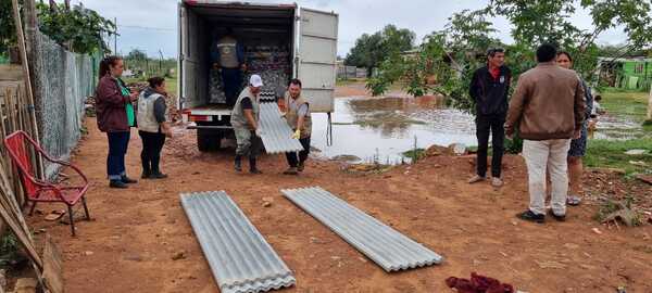 Diario HOY | Temporal deja a casi 200 familias familias sin viviendas en el bañado sur de Asunción