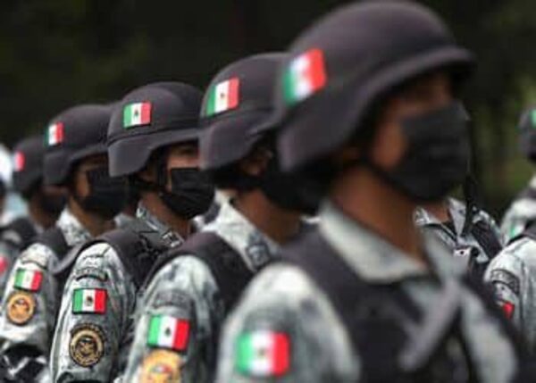 Ejército de México seguirá combatiendo crimen a pesar de abusos de derechos humanos