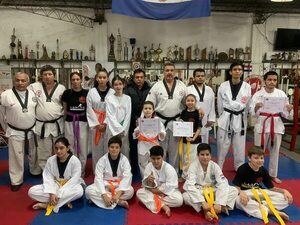TKD: Exitoso examen en Chung-Mu - Polideportivo - ABC Color