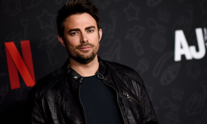 Actor de ‘Mean Girls’ se hace mamografía para concientizar sobre el cáncer