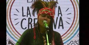 Crónica / Pagaron a todos, pero quisieron que cantante indígena actúe gratis