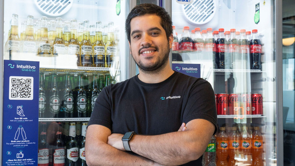 Joven paraguayo entre los innovadores destacadores del MIT Technology Review - Revista PLUS