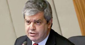 La Nación / “Se le está acabando el argumento para mantener vigente la comisión”, dice Riera sobre prórroga de CBI