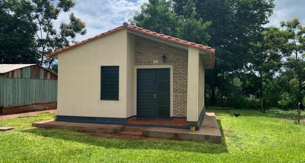 EBY financiará construcción de 45 viviendas para familias campesinas de Misiones