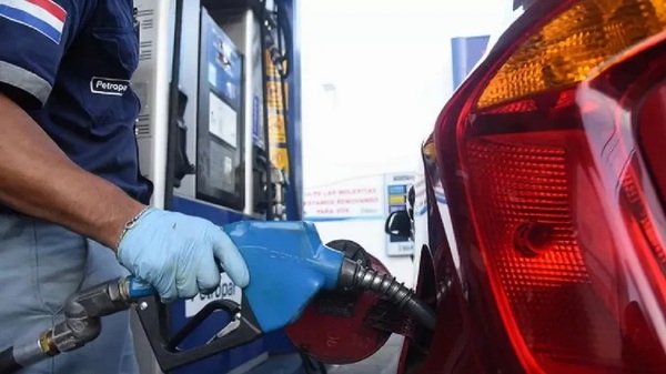 Precios de combustibles bajan desde este lunes | Noticias Paraguay