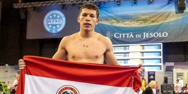 PARAGUAYO ES CAMPEÓN MUNDIAL DE KICKBOXING