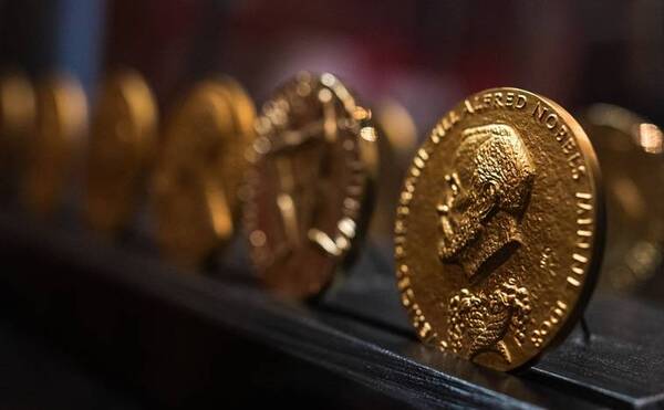 Crónica / Armaron un trío al que le darán un montón de dinero: 964 mil euros