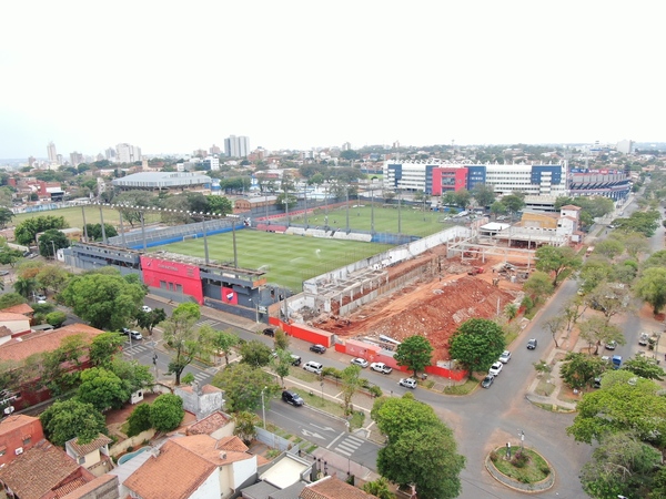 El Club Nacional avanza en la construcción de su nueva gradería